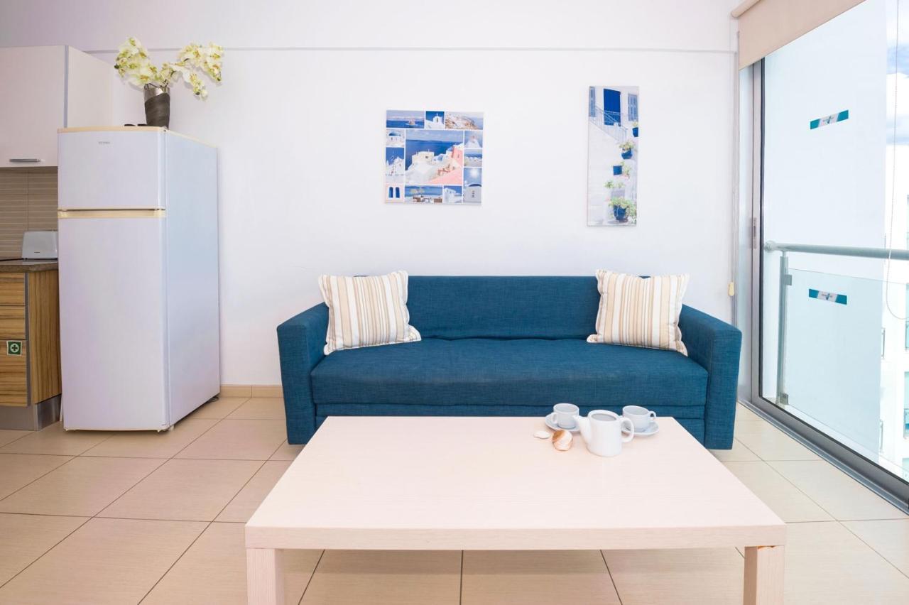 Gabriela - Coralli Beachfront Apartment Protaras Bagian luar foto